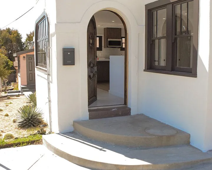 317 Ocean Park Blvd — Photo 51