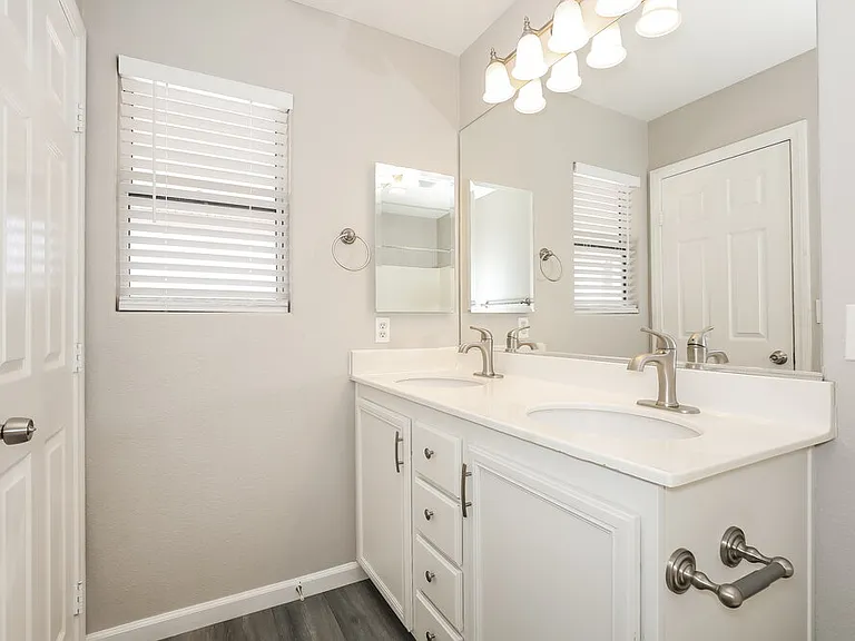 7833 Lovely Pine Pl — Photo 11