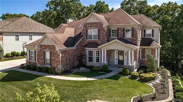 1st image of 531 Woodcliff Heights Dr.