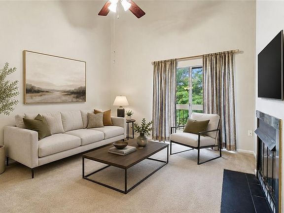 4th image of 1512 Parkview Blvd #1512