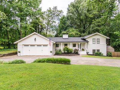 2580 Laurelwood Rd, Dunwoody, GA, 30360