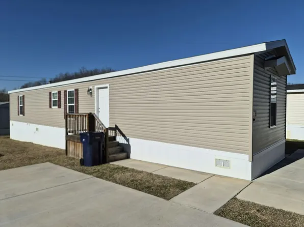 43 Boggs Mountain Loop #43, Elliston, VA 24087