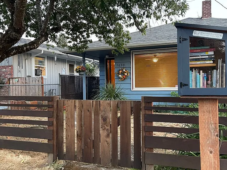1630 15th Ave SW — Photo 3