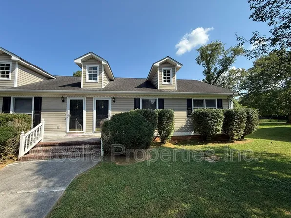 115 Rowe Ln #2, Johnson City, TN 37601
