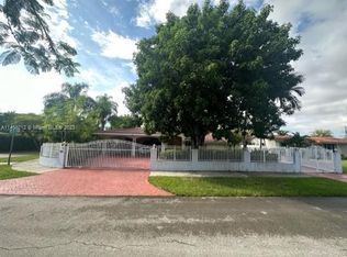 9760 SW 77th Ter, Miami, FL 33173