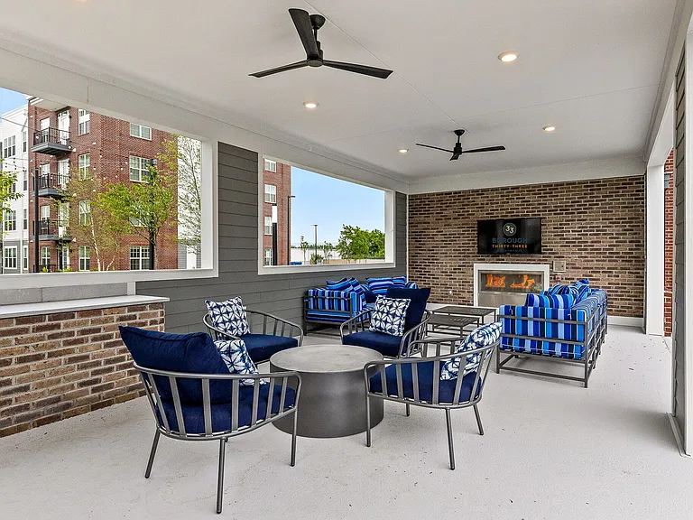 Borough 33 Apartments — Photo 14