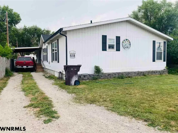 1122 Avenue R, Scottsbluff, NE 69361