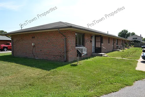 2 bed, 1.0 bath, 700 sqft, $1,245 Photo 1