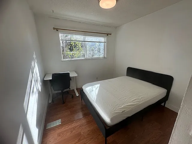 1634 Milvia St #4 — Photo 4