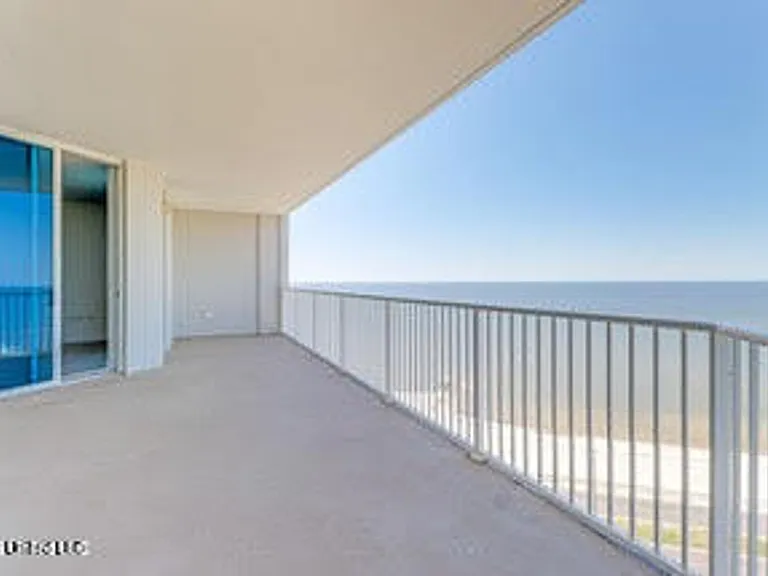 2668 Beach Blvd #1403 — Photo 5