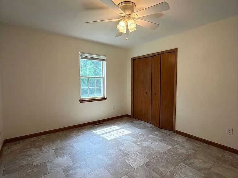 819 Colonial Manor Dr — Photo 20