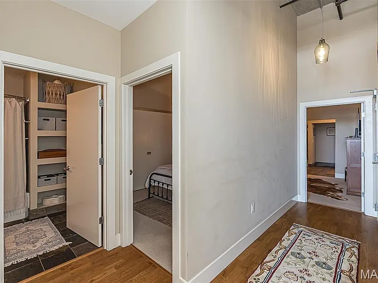 4100 Forest Park Ave #501 — Photo 15