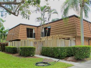 9105A SW 19th Pl, Davie, FL 33324