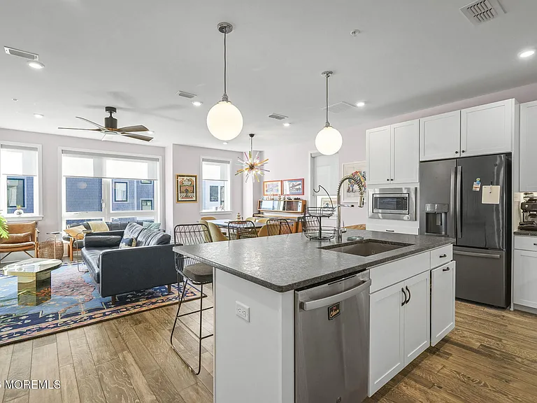 300 Asbury Ave #14 — Photo 13
