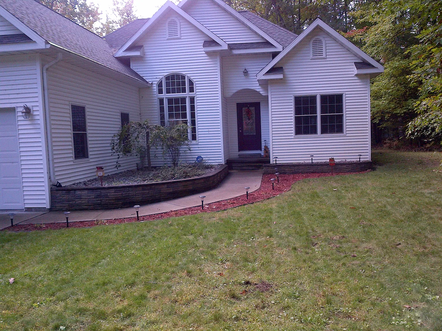 3 bed, 1468 sqft, $1,990 — Photo 3