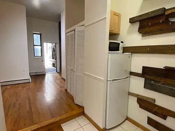161 Rivington Street image 1 of 7