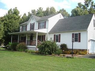 6221 Beaver Ln, Amelia Court House, VA 23002