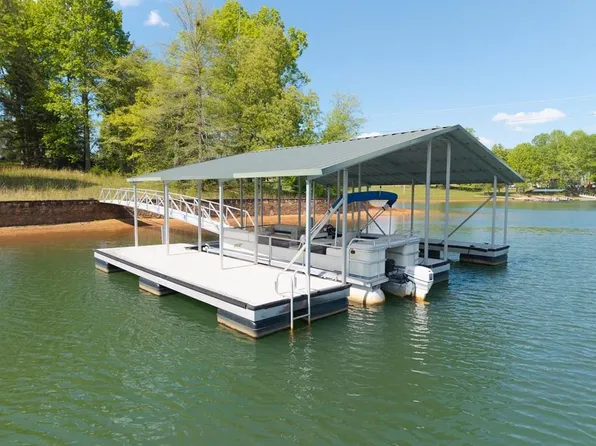 11 Safe Harbor Rd, Hiawassee, GA 30546
