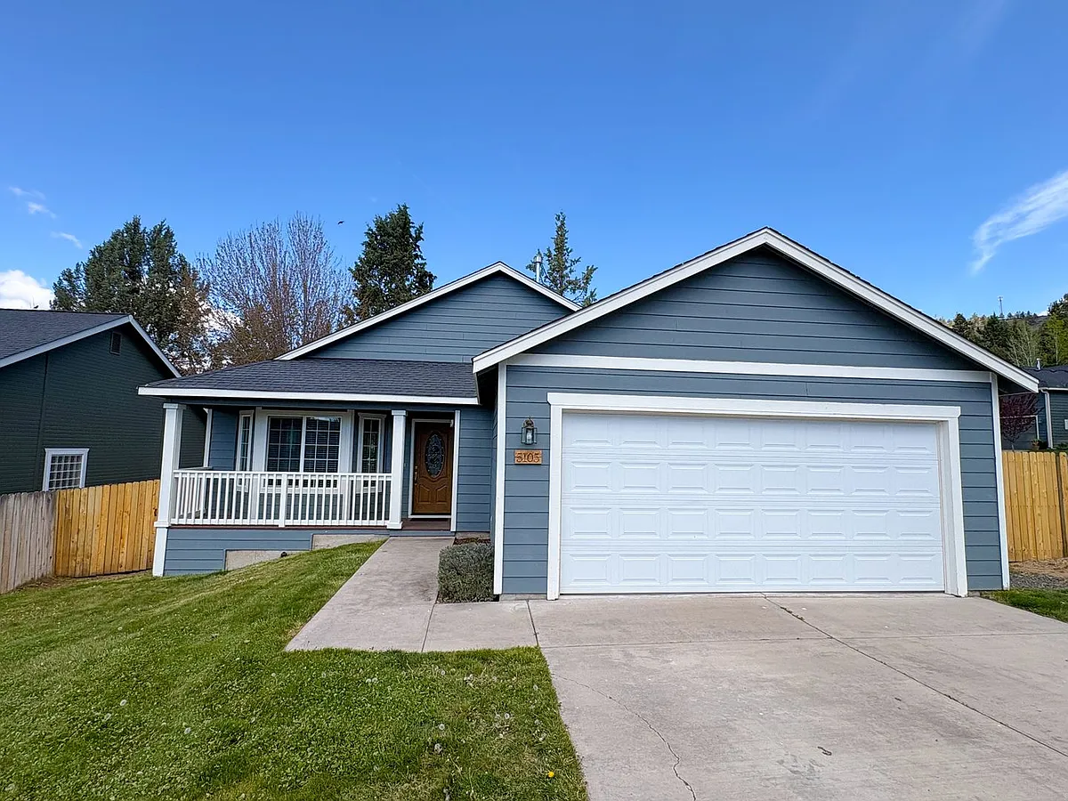 Building Photo - 5105 Hickory Ln
