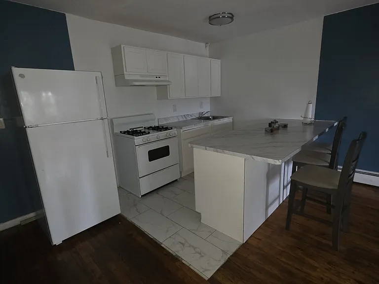 56 Locust Hill Ave #1G — Photo 7