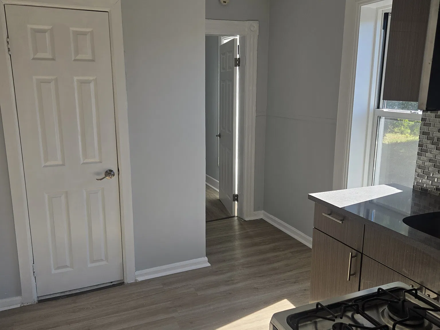 1 bed, $1,600 — Photo 2