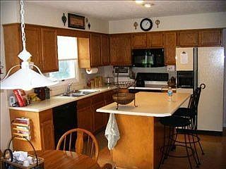 4th image of 301 N Crosscreek Dr