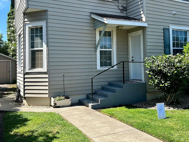 261 Spruce St #3 — Photo 11