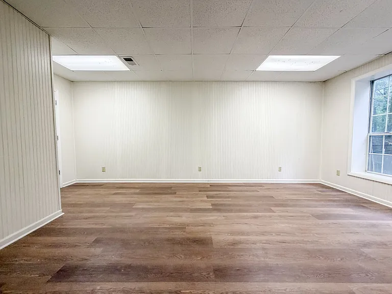 1077 Claylick Rd — Photo 33