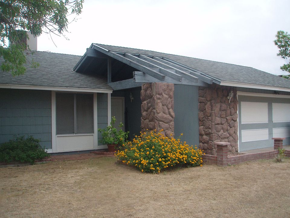 1st image of 2218 E Marconi Ave
