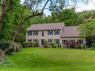 26 Trotters Gln, Farmington, CT 06032