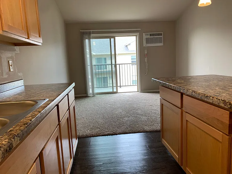 Aspen Trail Apartments — Photo 104