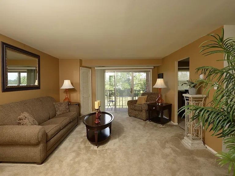 Security Park Apartments — Photo 7
