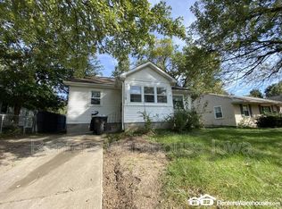 1229 Merle Hay Rd, Des Moines, IA 50311