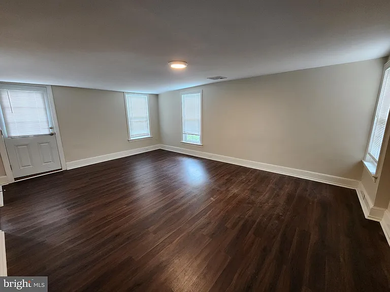 129 Shearer St #2 — Photo 9