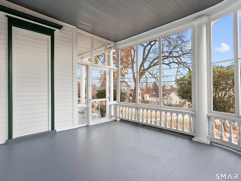 43 Elmwood Ave — Photo 26