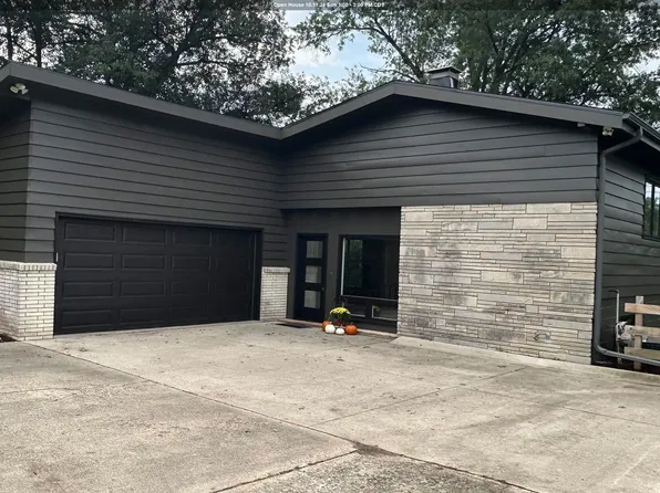 1612 W Lincoln Way, Marshalltown, IA 50158