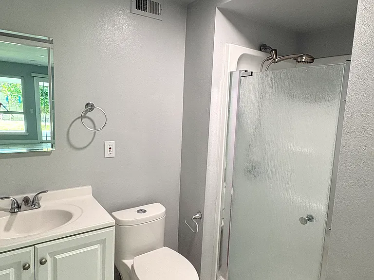 9256 Crocus Ave — Photo 10