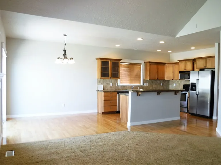 4432 N Kilee Ave — Photo 9
