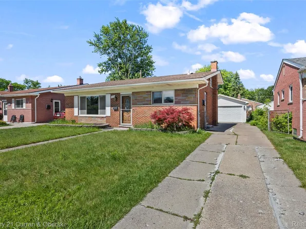 692 Easley Dr, Westland, MI 48186