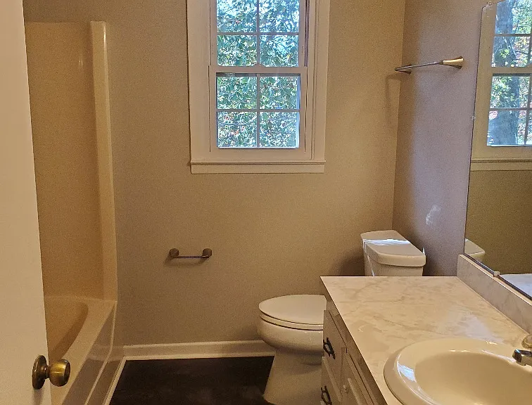 172 Grove St — Photo 14