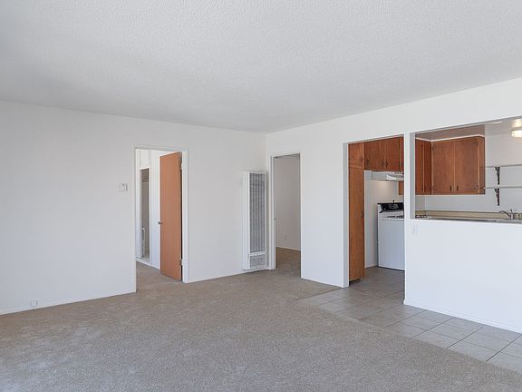 4th image of 137 Simi Ave