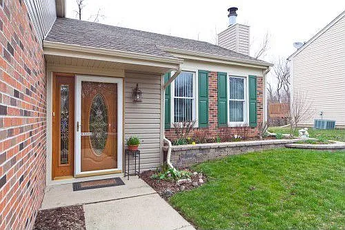 291 E Country Dr photo 1