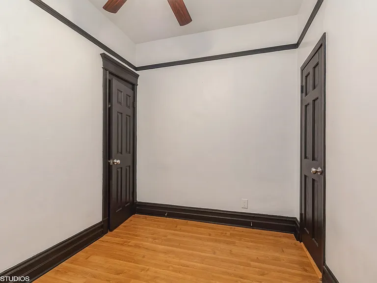 6352 S Ingleside Ave #3 — Photo 8