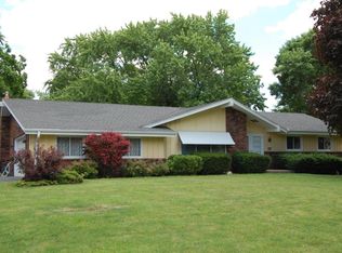 2840 Emling Cir, Brookfield, WI 53005