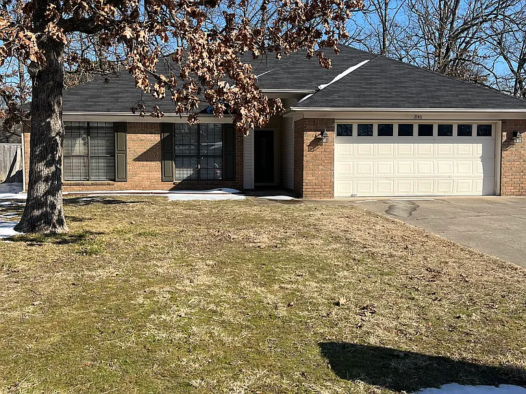 Front view of home