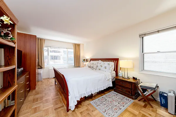 Sold by Pergolotti Realty | media 3