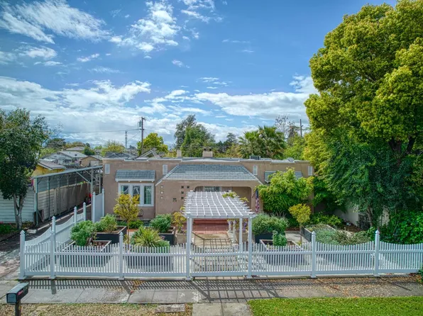 376 S Lake St, Madera, CA 93638