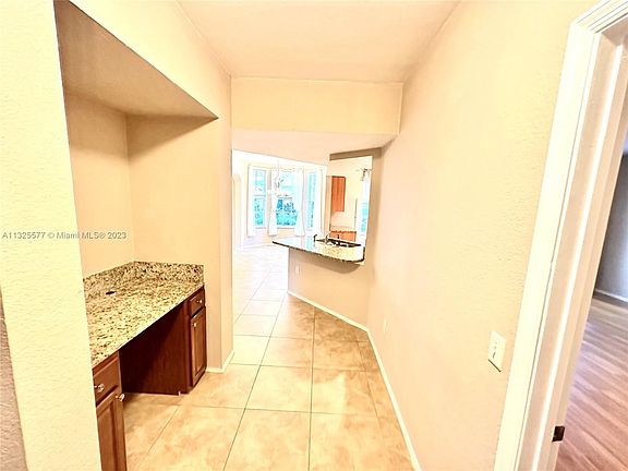 5th image of 1309 Belmont Pl #1309