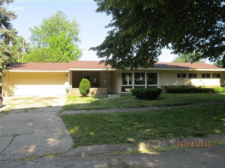 1st image of 1802 Windsor Ln
