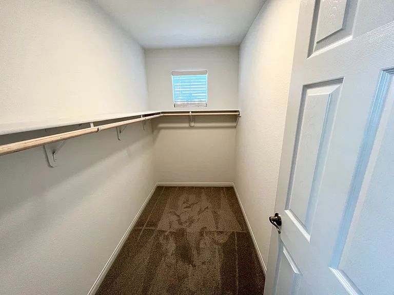 10937 Oregano Ave — Photo 31